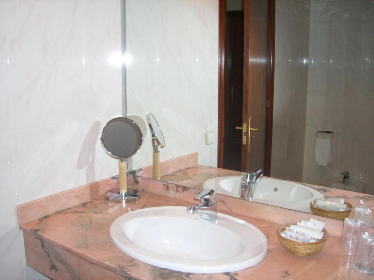 Hotel La Seu La Seu d'Urgell Bilik gambar
